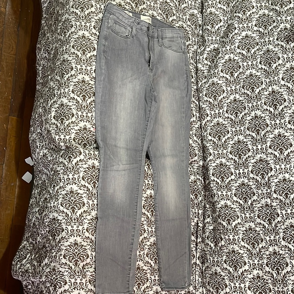 Jeggings/ size: 6/ color: gray